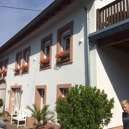 Ferienwohnung Schmitz Serrig Buitenkant foto